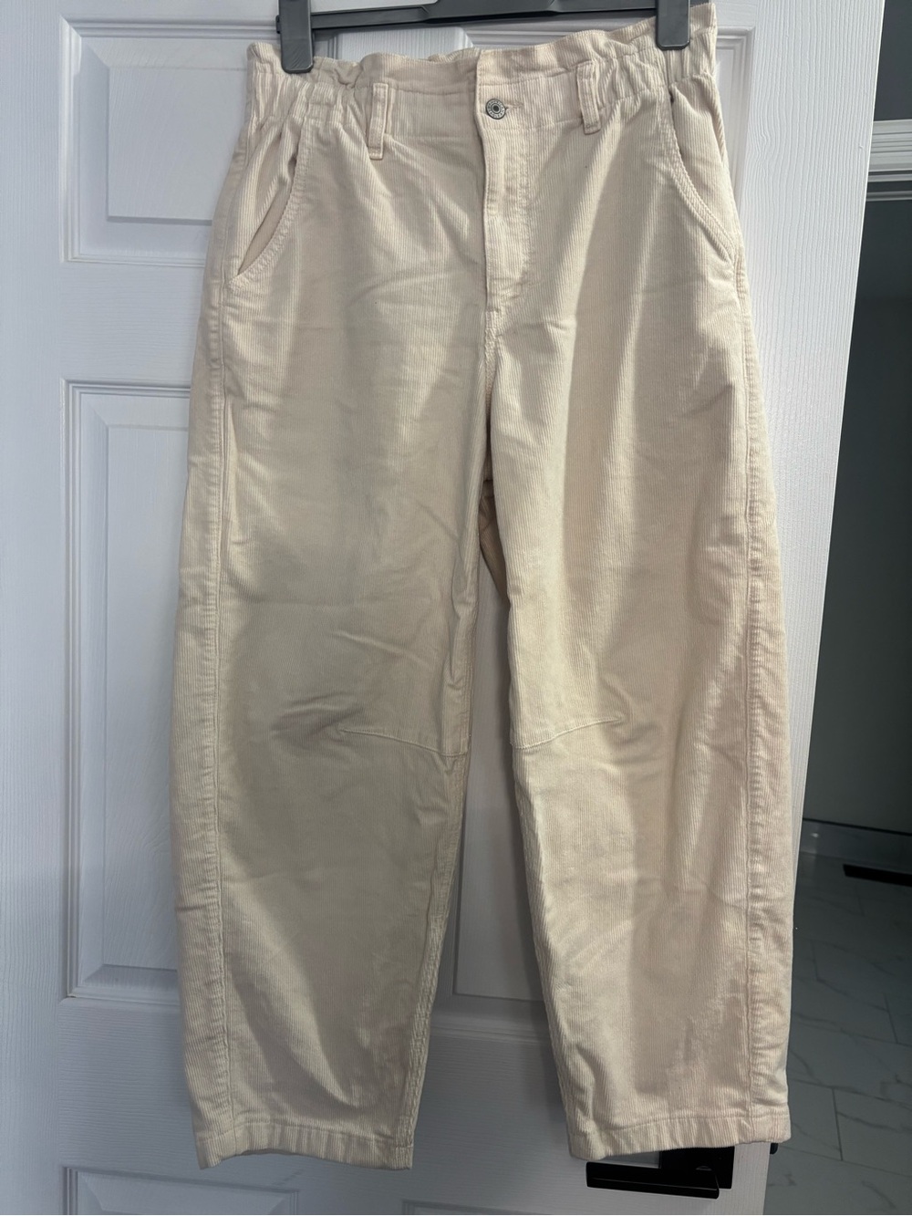 Cream barrel pant corduroy American eagle